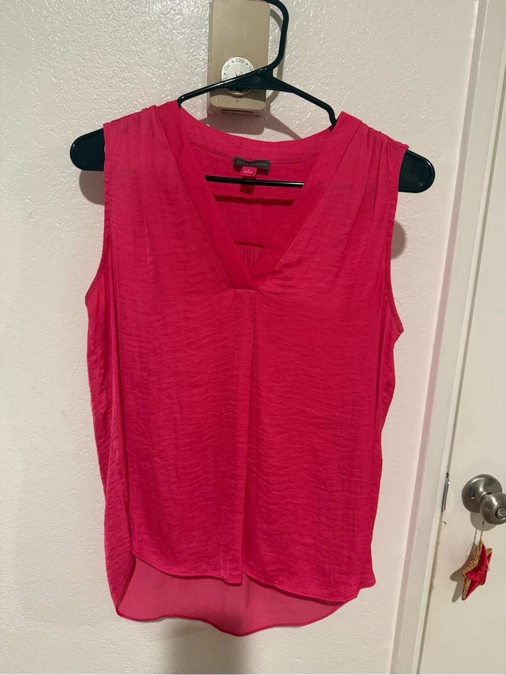Vince Camuto Sleeveless V-Neck Camisole - Hot Pink